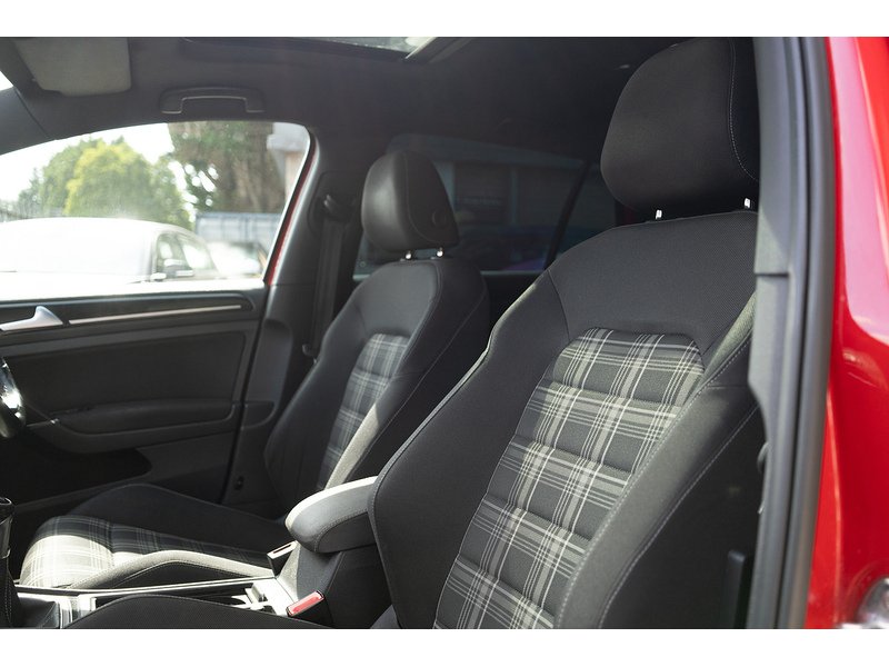 Volkswagen 2.0 TDI BlueMotion Tech GTD Hatchback 5dr Diesel Manual Euro 6 (s/s) (184 ps)