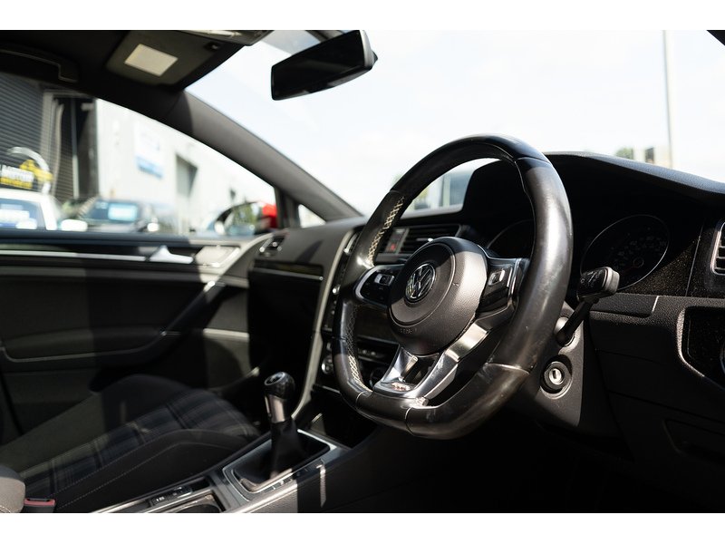 Volkswagen 2.0 TDI BlueMotion Tech GTD Hatchback 5dr Diesel Manual Euro 6 (s/s) (184 ps)