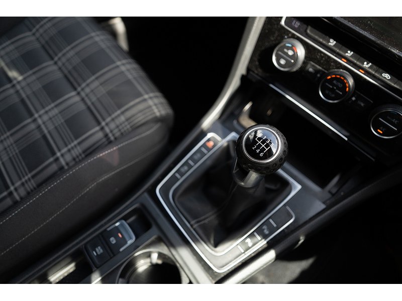 Volkswagen 2.0 TDI BlueMotion Tech GTD Hatchback 5dr Diesel Manual Euro 6 (s/s) (184 ps)