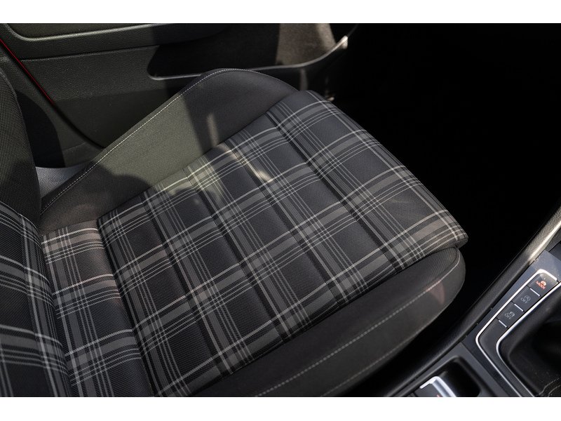 Volkswagen 2.0 TDI BlueMotion Tech GTD Hatchback 5dr Diesel Manual Euro 6 (s/s) (184 ps)