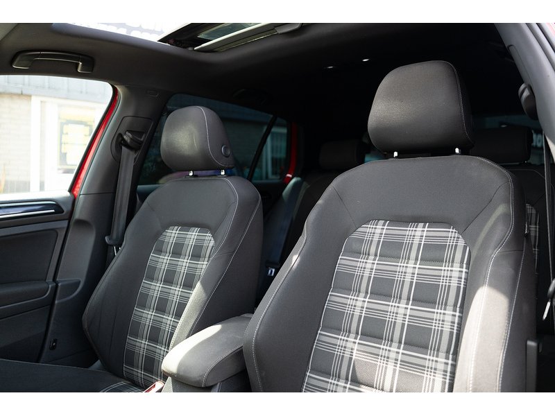 Volkswagen 2.0 TDI BlueMotion Tech GTD Hatchback 5dr Diesel Manual Euro 6 (s/s) (184 ps)