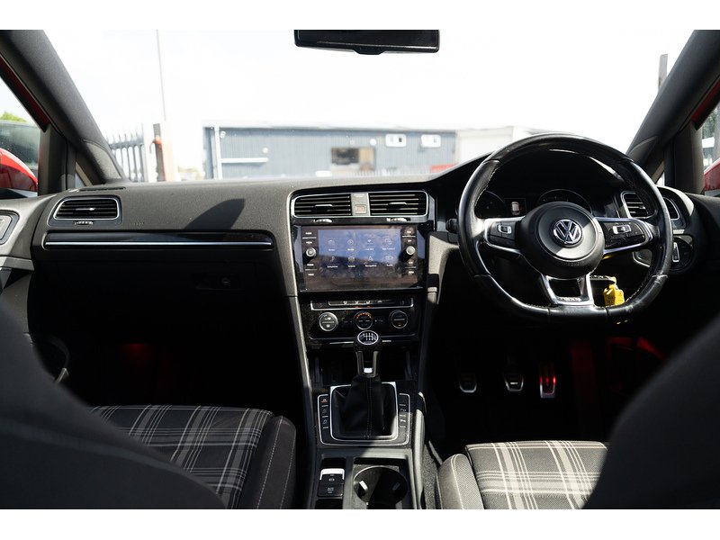 Volkswagen 2.0 TDI BlueMotion Tech GTD Hatchback 5dr Diesel Manual Euro 6 (s/s) (184 ps)
