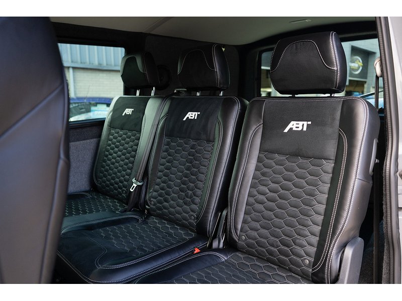 Volkswagen 2.0 TDI T32 Highline Kombi Double Cab 5dr Diesel DSG FWD SWB Euro 6 (s/s) (150 ps)