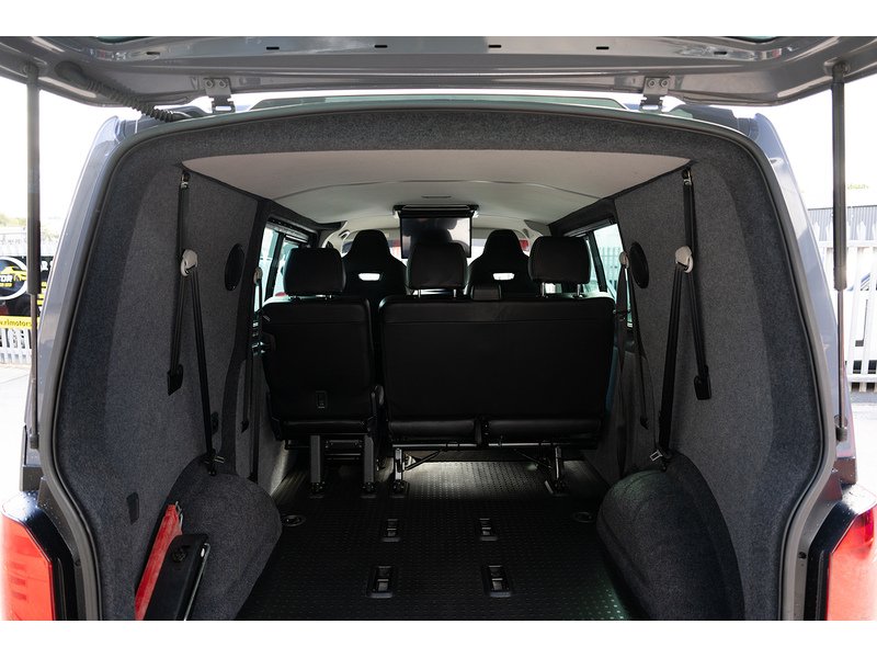 Volkswagen 2.0 TDI T32 Highline Kombi Double Cab 5dr Diesel DSG FWD SWB Euro 6 (s/s) (150 ps)