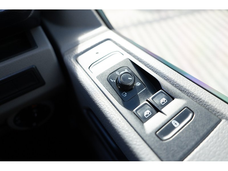 Volkswagen 2.0 TDI T32 Highline Kombi Double Cab 5dr Diesel DSG FWD SWB Euro 6 (s/s) (150 ps)