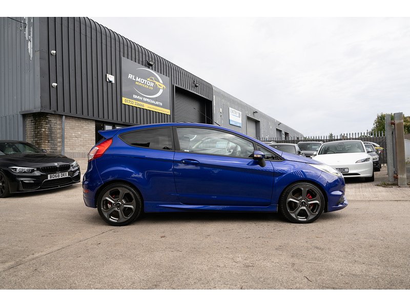 Ford 1.6T EcoBoost ST-2 Hatchback 3dr Petrol Manual Euro 6 (182 ps)