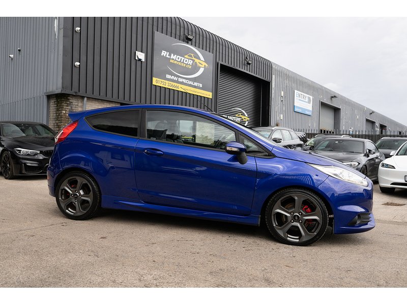 Ford 1.6T EcoBoost ST-2 Hatchback 3dr Petrol Manual Euro 6 (182 ps)