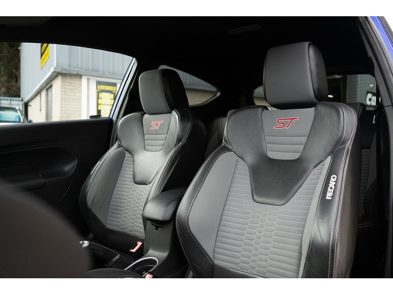 Ford 1.6T EcoBoost ST-2 Hatchback 3dr Petrol Manual Euro 6 (182 ps)
