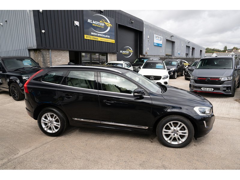 Volvo 2.0 D4 SE Lux Nav SUV 5dr Diesel Manual Euro 6 (s/s) (181 ps)