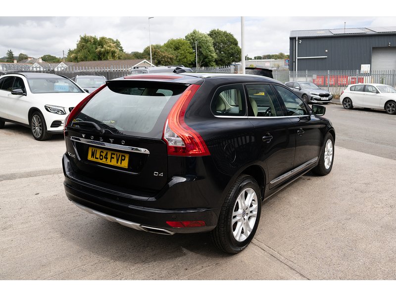 Volvo 2.0 D4 SE Lux Nav SUV 5dr Diesel Manual Euro 6 (s/s) (181 ps)