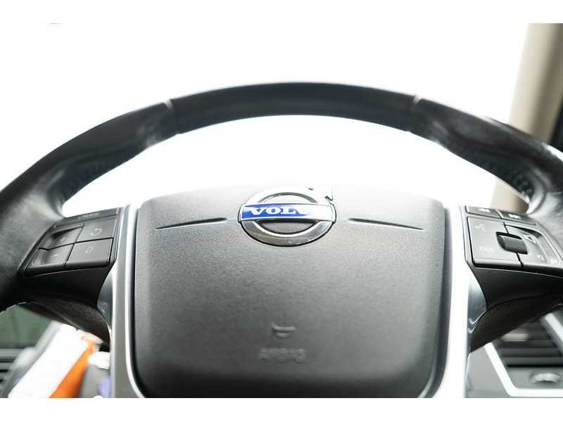 Volvo 2.0 D4 SE Lux Nav SUV 5dr Diesel Manual Euro 6 (s/s) (181 ps)