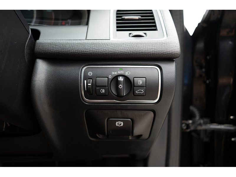 Volvo 2.0 D4 SE Lux Nav SUV 5dr Diesel Manual Euro 6 (s/s) (181 ps)