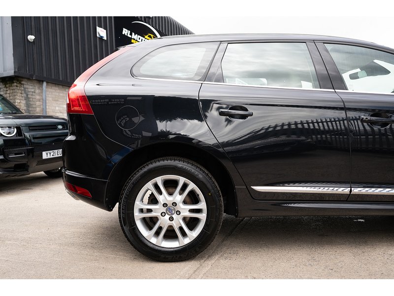 Volvo 2.0 D4 SE Lux Nav SUV 5dr Diesel Manual Euro 6 (s/s) (181 ps)