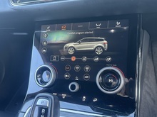 P200 MHEV R-Dynamic HSE SUV 2.0 Automatic Petrol