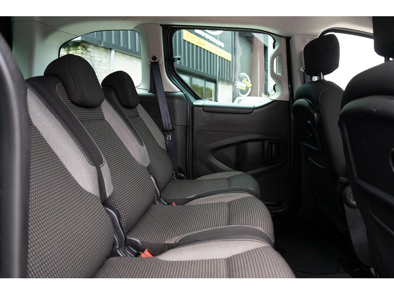 Peugeot 1.6 BlueHDi Outdoor MPV 5dr Diesel Manual Euro 6 (s/s) (120 ps)