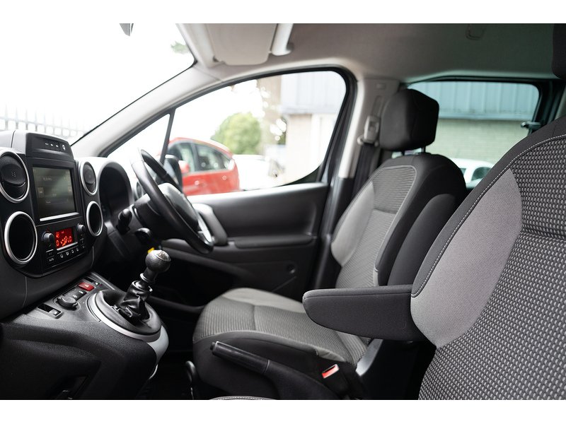Peugeot 1.6 BlueHDi Outdoor MPV 5dr Diesel Manual Euro 6 (s/s) (120 ps)