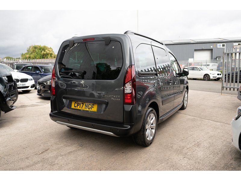 Peugeot 1.6 BlueHDi Outdoor MPV 5dr Diesel Manual Euro 6 (s/s) (120 ps)