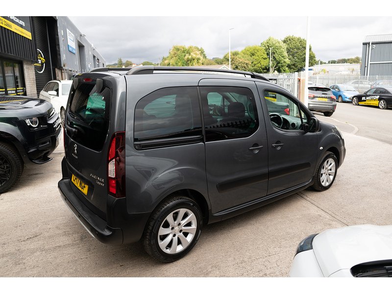 Peugeot 1.6 BlueHDi Outdoor MPV 5dr Diesel Manual Euro 6 (s/s) (120 ps)