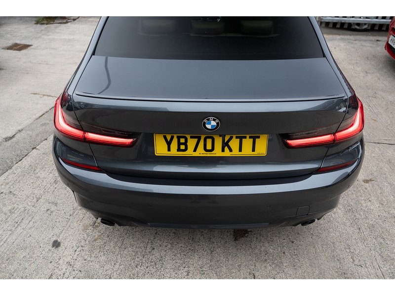 BMW 2.0 318d MHT M Sport Saloon 4dr Diesel Hybrid Auto Euro 6 (s/s) (150 ps)