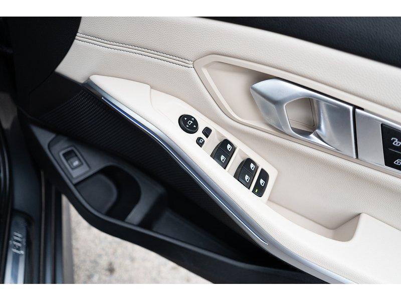 BMW 2.0 318d MHT M Sport Saloon 4dr Diesel Hybrid Auto Euro 6 (s/s) (150 ps)