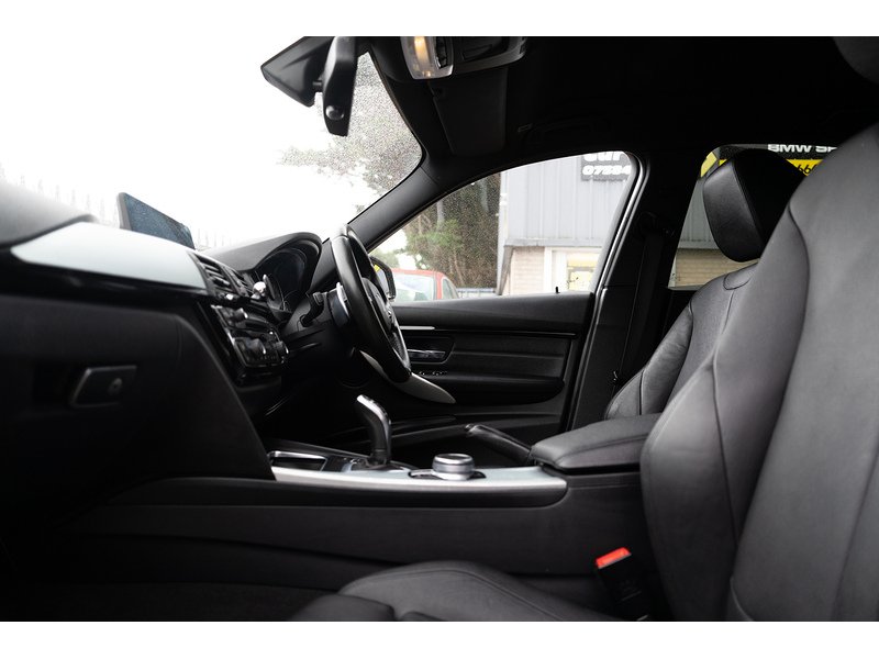 BMW 3.0 335d M Sport Saloon 4dr Diesel Auto xDrive Euro 6 (s/s) (313 ps)