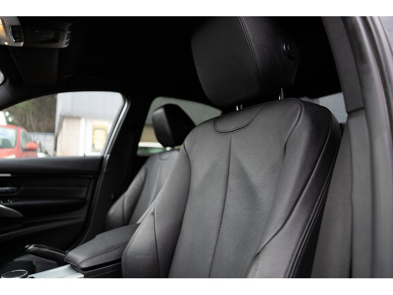 BMW 3.0 335d M Sport Saloon 4dr Diesel Auto xDrive Euro 6 (s/s) (313 ps)