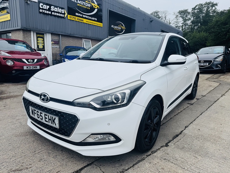 Hyundai 1.4 CRDi Premium SE Hatchback 5dr Diesel Manual Euro 6 (90 ps)