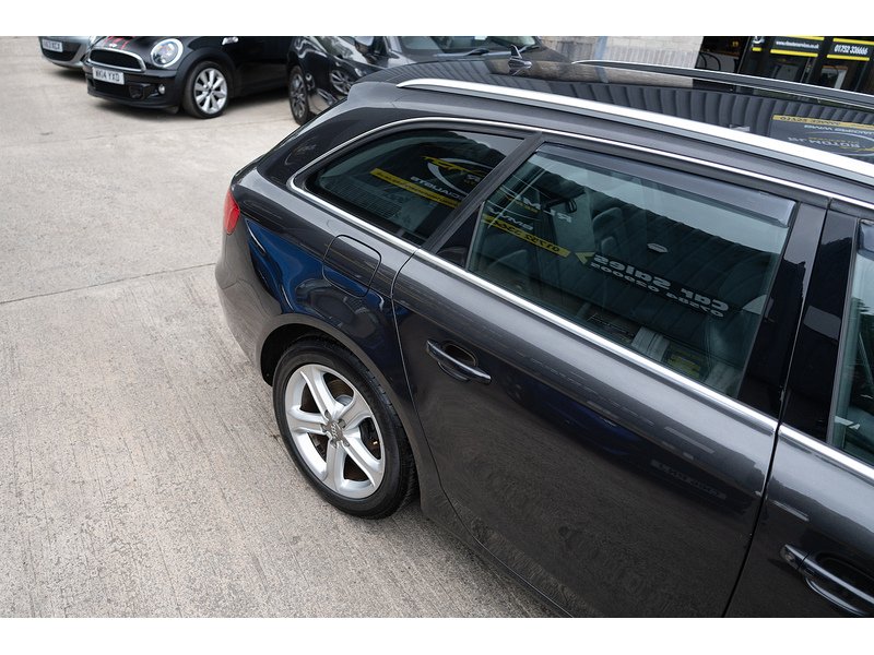 Audi 2.0 TDIe SE Technik Estate 5dr Diesel Manual Euro 5 (s/s) (136 ps)