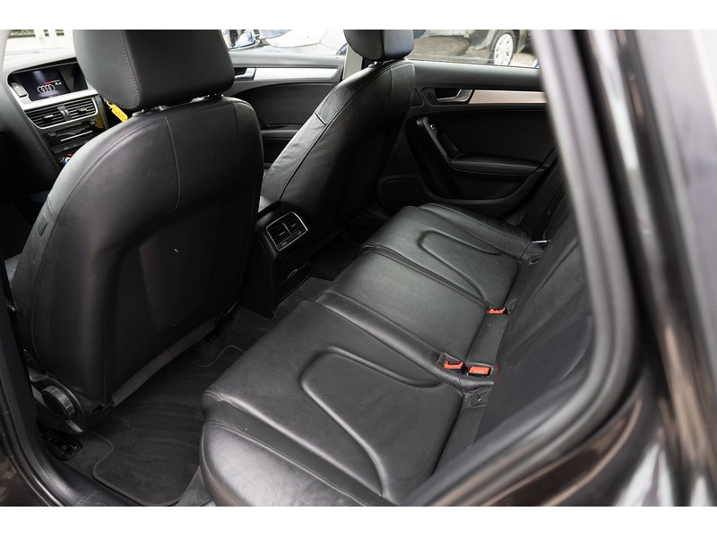 Audi 2.0 TDIe SE Technik Estate 5dr Diesel Manual Euro 5 (s/s) (136 ps)