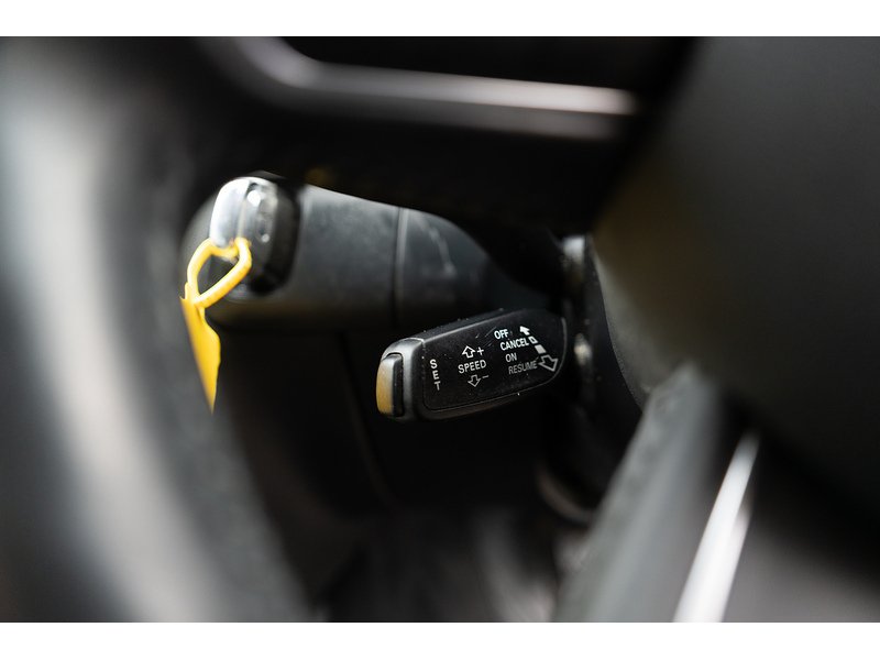 Audi 2.0 TDIe SE Technik Estate 5dr Diesel Manual Euro 5 (s/s) (136 ps)