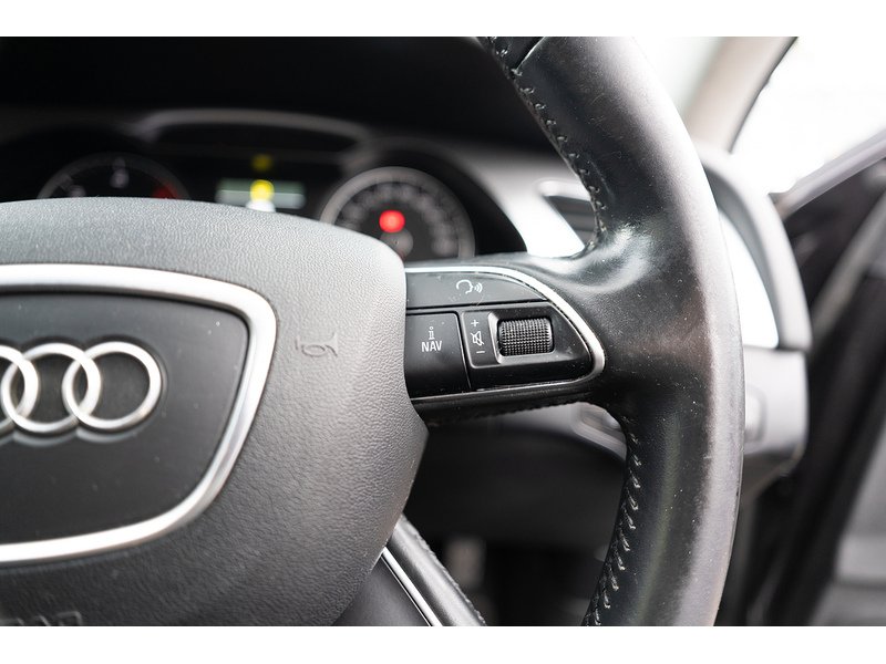 Audi 2.0 TDIe SE Technik Estate 5dr Diesel Manual Euro 5 (s/s) (136 ps)