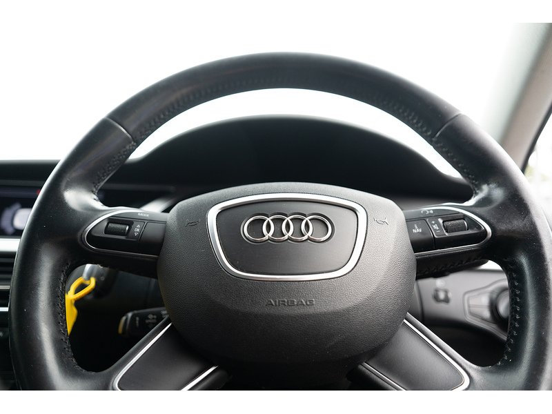 Audi 2.0 TDIe SE Technik Estate 5dr Diesel Manual Euro 5 (s/s) (136 ps)