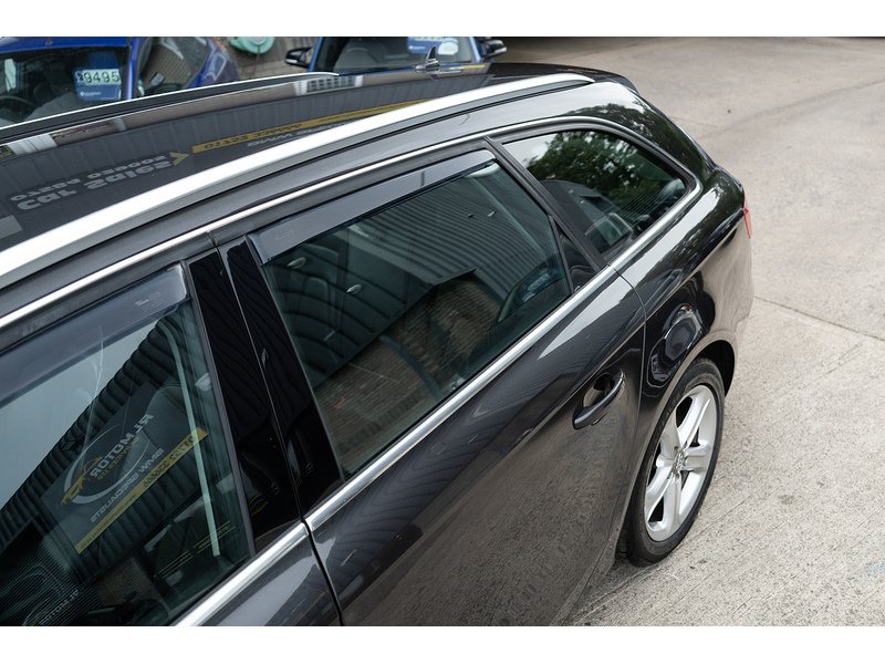 Audi 2.0 TDIe SE Technik Estate 5dr Diesel Manual Euro 5 (s/s) (136 ps)
