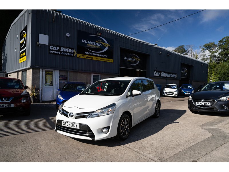 Toyota 1.6 V-Matic Icon MPV 5dr Petrol Manual Euro 5 Euro 5 (132 ps)