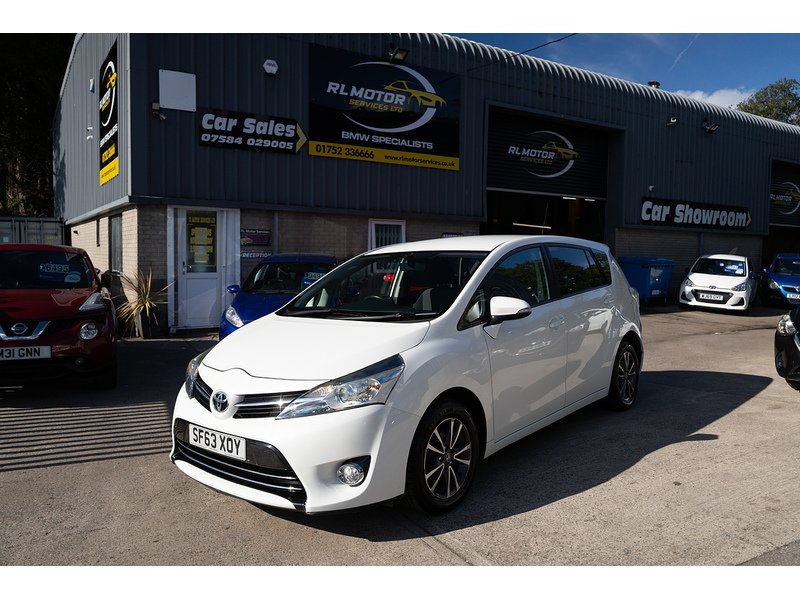 Toyota 1.6 V-Matic Icon MPV 5dr Petrol Manual Euro 5 Euro 5 (132 ps)