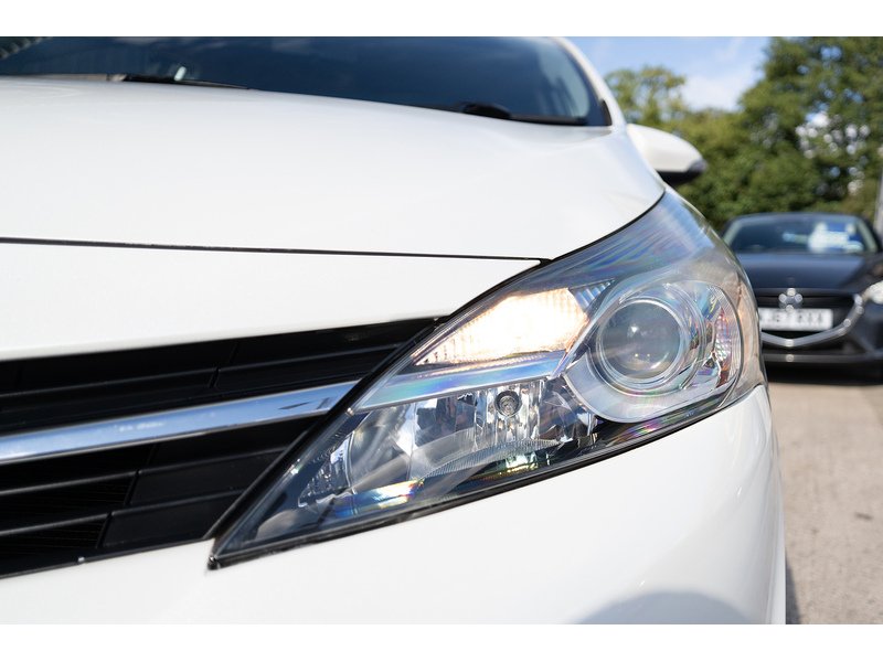 Toyota 1.6 V-Matic Icon MPV 5dr Petrol Manual Euro 5 Euro 5 (132 ps)