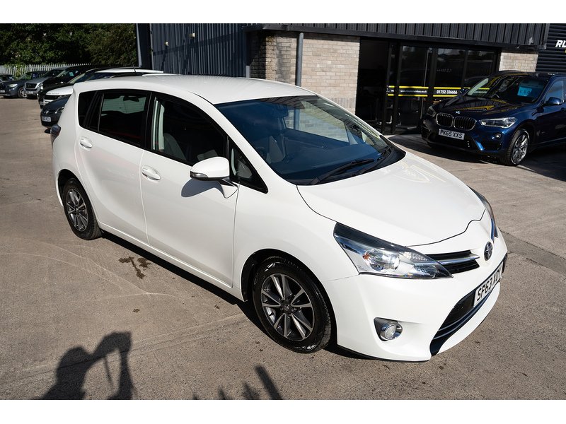 Toyota 1.6 V-Matic Icon MPV 5dr Petrol Manual Euro 5 Euro 5 (132 ps)