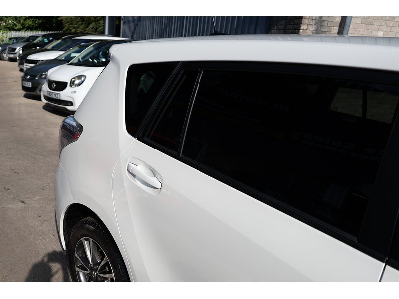 Toyota 1.6 V-Matic Icon MPV 5dr Petrol Manual Euro 5 Euro 5 (132 ps)