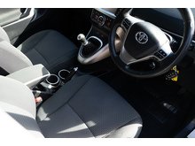 1.6 V-Matic Icon MPV 5dr Petrol Manual Euro 5 Euro 5 (132 ps)