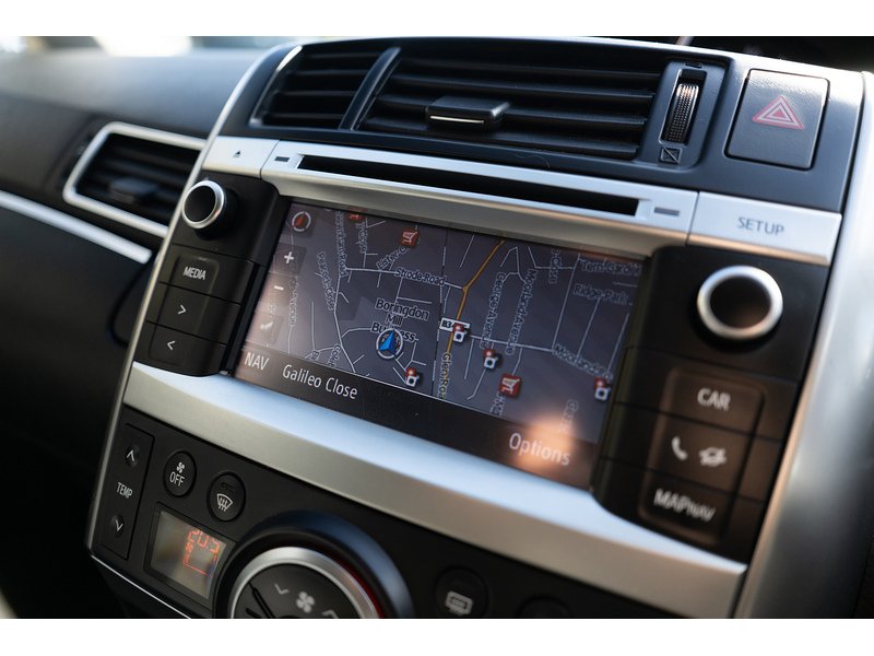 Toyota 1.6 V-Matic Icon MPV 5dr Petrol Manual Euro 5 Euro 5 (132 ps)