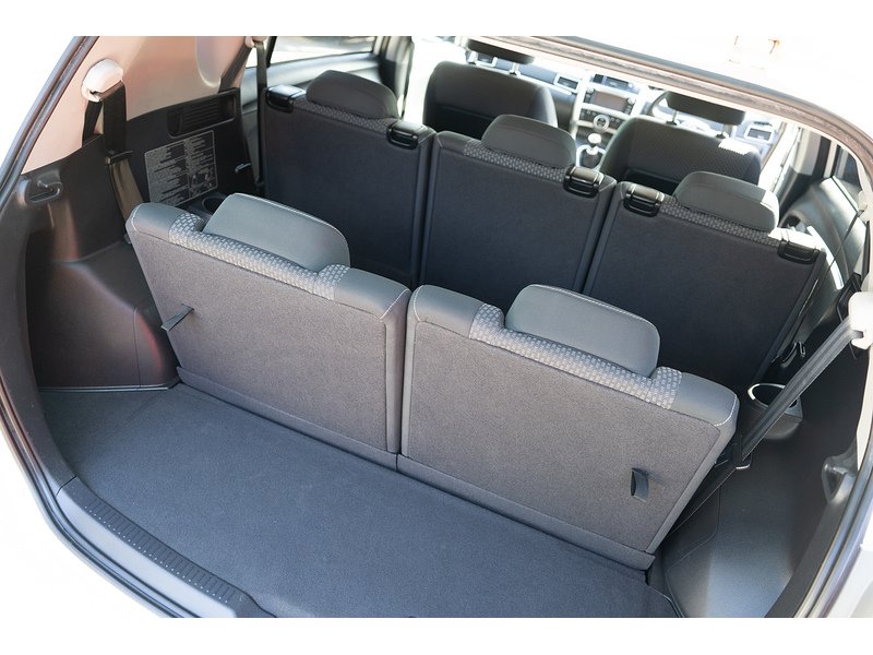 Toyota 1.6 V-Matic Icon MPV 5dr Petrol Manual Euro 5 Euro 5 (132 ps)