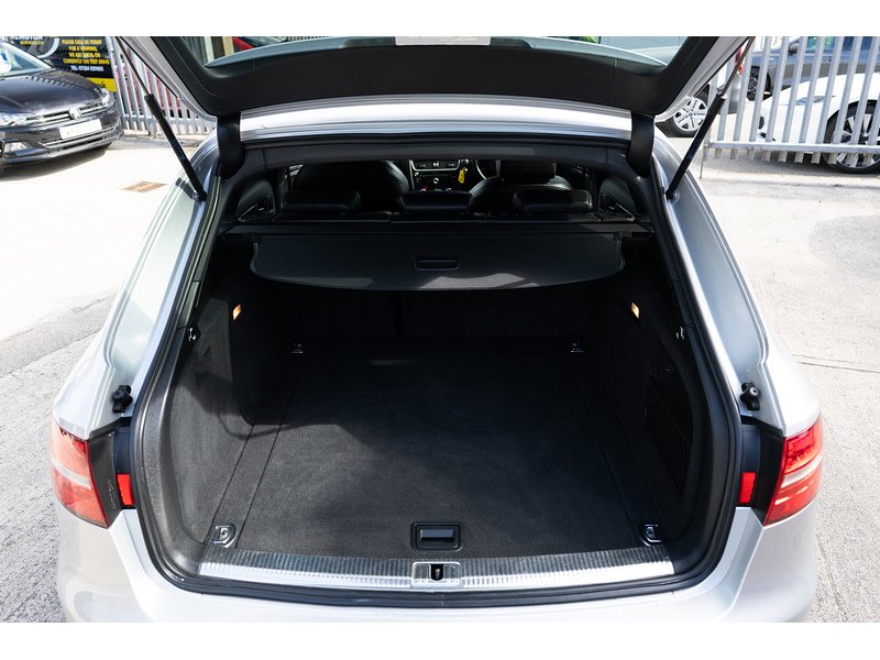 Audi 2.0 TDI Black Edition Estate 5dr Diesel Manual quattro Euro 5 (s/s) (177 ps)
