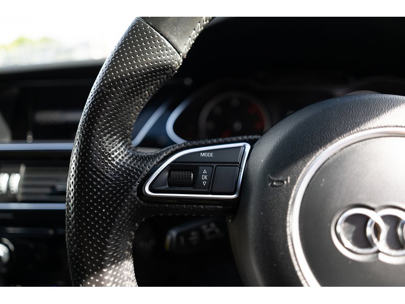 Audi 2.0 TDI Black Edition Estate 5dr Diesel Manual quattro Euro 5 (s/s) (177 ps)