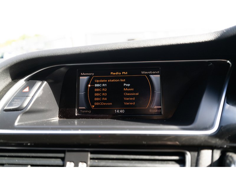 Audi 2.0 TDI Black Edition Estate 5dr Diesel Manual quattro Euro 5 (s/s) (177 ps)