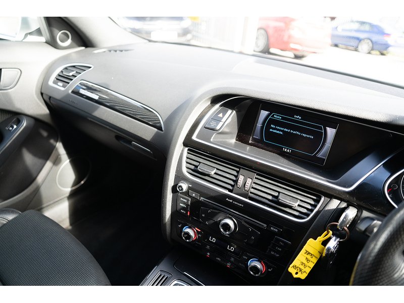 Audi 2.0 TDI Black Edition Estate 5dr Diesel Manual quattro Euro 5 (s/s) (177 ps)