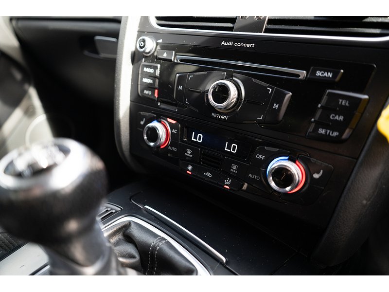 Audi 2.0 TDI Black Edition Estate 5dr Diesel Manual quattro Euro 5 (s/s) (177 ps)
