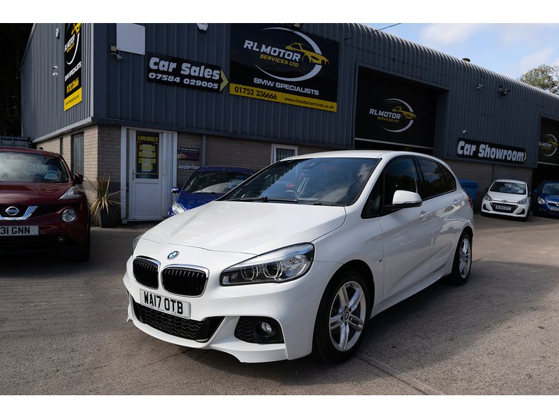 BMW 218D Luxury Active Tourer Hatchback 2.0 Automatic Diesel