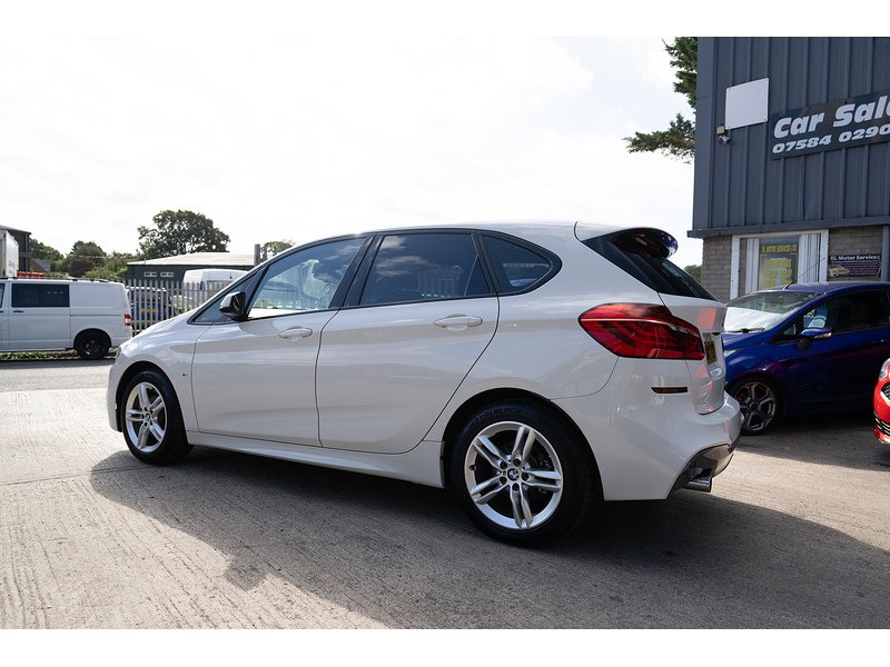 BMW 218D Luxury Active Tourer Hatchback 2.0 Automatic Diesel