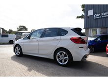 218D Luxury Active Tourer Hatchback 2.0 Automatic Diesel