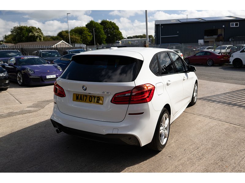BMW 218D Luxury Active Tourer Hatchback 2.0 Automatic Diesel